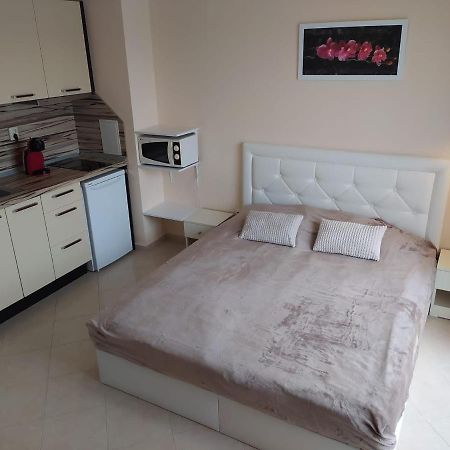Destination Bulgaria 2000 Cascadas Private Summer Family Apartments 써니비치 외부 사진