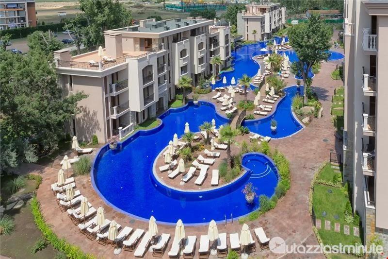 Destination Bulgaria 2000 Cascadas Private Summer Family Apartments 써니비치 외부 사진