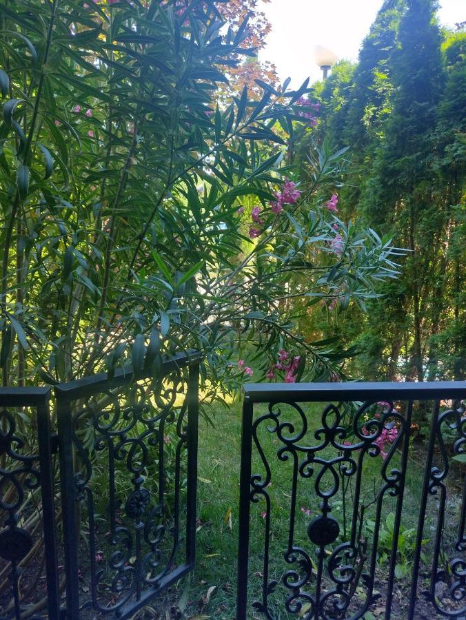 Destination Bulgaria 2000 Cascadas Private Summer Family Apartments 써니비치 외부 사진