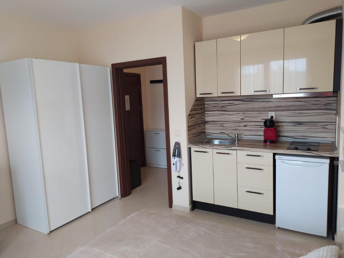 Destination Bulgaria 2000 Cascadas Private Summer Family Apartments 써니비치 외부 사진