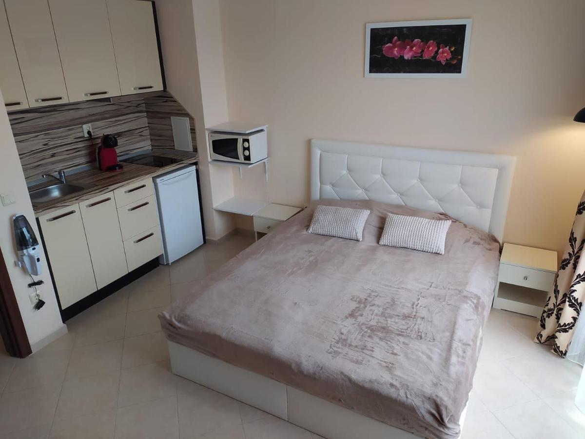 Destination Bulgaria 2000 Cascadas Private Summer Family Apartments 써니비치 외부 사진